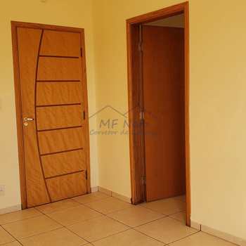 Apartamento em Pirassununga, bairro Spazio Painguás