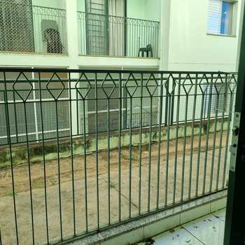 Apartamento em Pirassununga, bairro Residencial Suzana