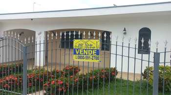 Casa, código 10131402 em Pirassununga, bairro Vila Pinheiro