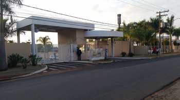 Apartamento, código 10131412 em Pirassununga, bairro Coliseu Residence