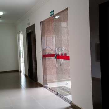 Apartamento em Pirassununga, bairro Residencial Star Vann Ess