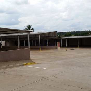 Apartamento em Pirassununga, bairro Residencial Star Vann Ess