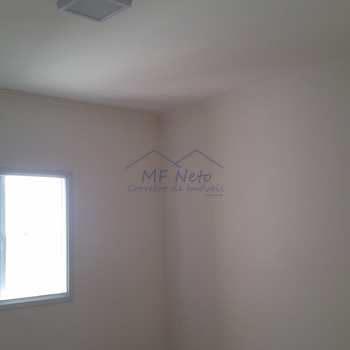 Apartamento em Pirassununga, bairro Residencial Star Vann Ess