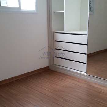 Apartamento em Pirassununga, bairro Residencial Star Vann Ess