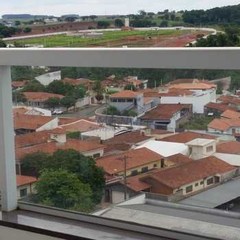 Apartamento em Pirassununga, bairro Residencial Star Vann Ess