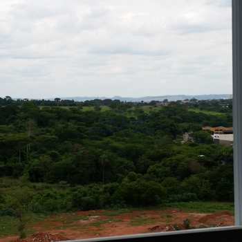 Apartamento em Pirassununga, bairro Residencial Star Vann Ess