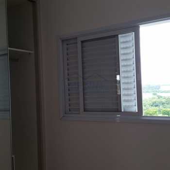 Apartamento em Pirassununga, bairro Residencial Star Vann Ess