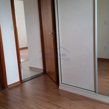 Apartamento em Pirassununga, bairro Residencial Star Vann Ess