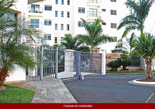 Apartamento, código 10131431 em Pirassununga, bairro Jardim Carlos Gomes