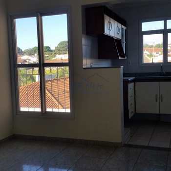 Apartamento em Pirassununga, bairro Spazio Painguás