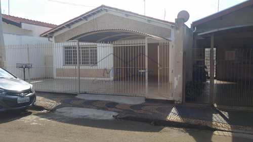 Casa, código 10131465 em Pirassununga, bairro Vila Santa Terezinha