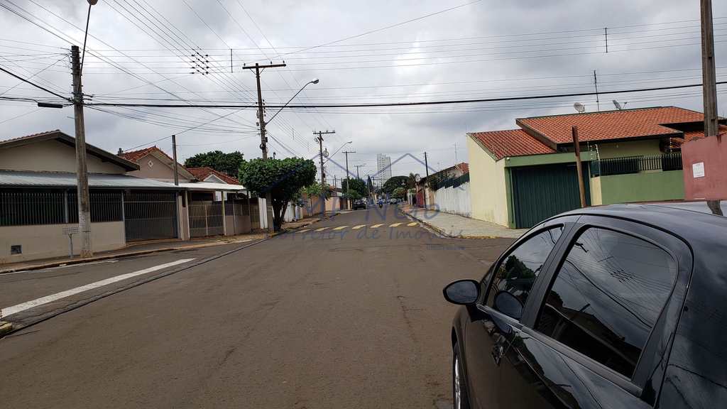 Terreno em Pirassununga, no bairro Vila Pinheiro