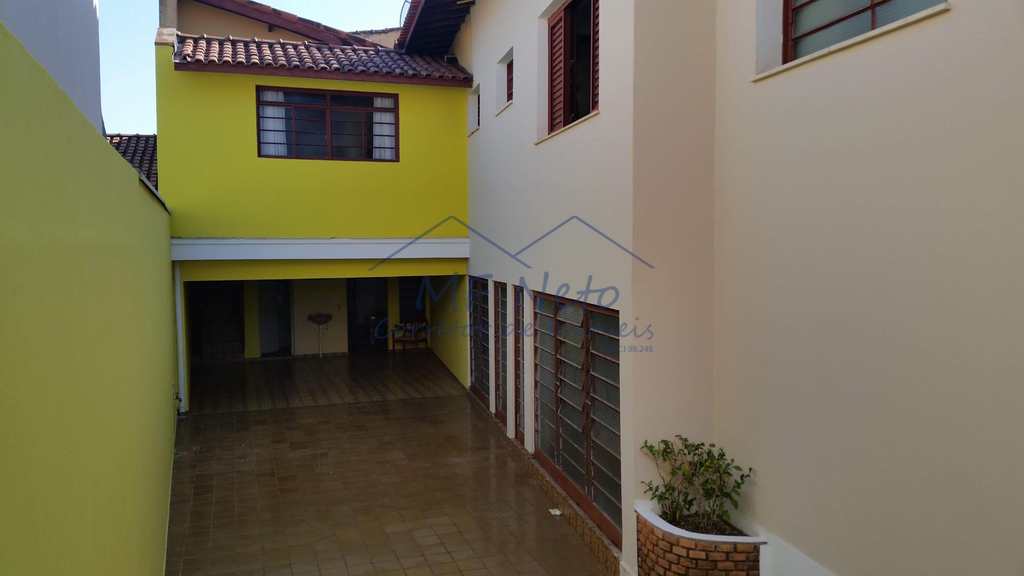 Casa em Pirassununga, no bairro Jardim Carlos Gomes