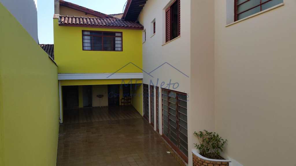 Casa em Pirassununga, no bairro Jardim Carlos Gomes