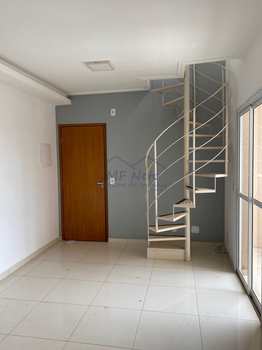 Apartamento, código 10131522 em Pirassununga, bairro Victória Régia