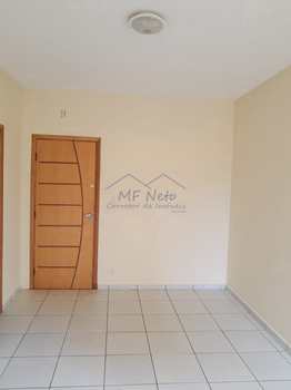 Apartamento, código 10131524 em Pirassununga, bairro Jardim Rosim