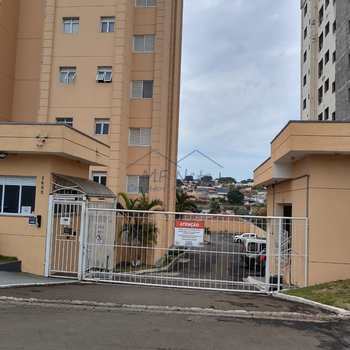 Apartamento em Pirassununga, bairro Spazio Painguás