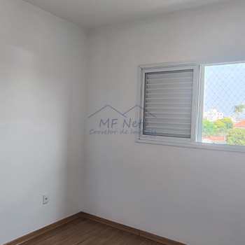 Apartamento em Pirassununga, bairro Residencial Star Vann Ess