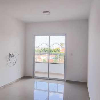 Apartamento em Pirassununga, bairro Residencial Star Vann Ess