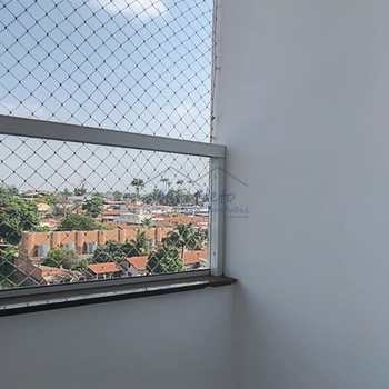 Apartamento em Pirassununga, bairro Residencial Star Vann Ess