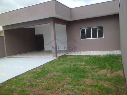 Casa, código 10131597 em Pirassununga, bairro Jardim Kanebo