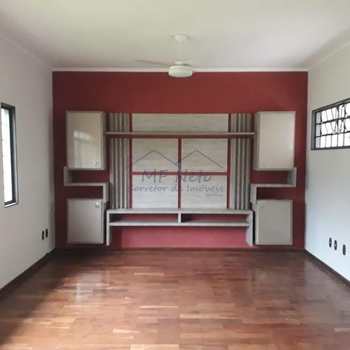 Casa em Pirassununga, bairro Cidade Jardim