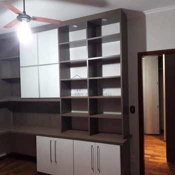 Casa em Pirassununga, bairro Cidade Jardim
