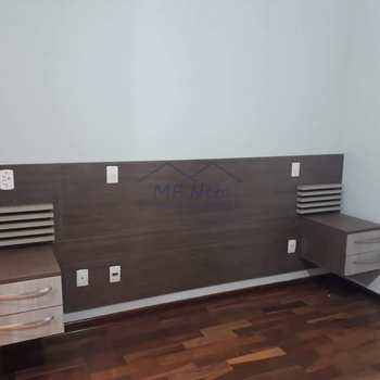 Casa em Pirassununga, bairro Cidade Jardim