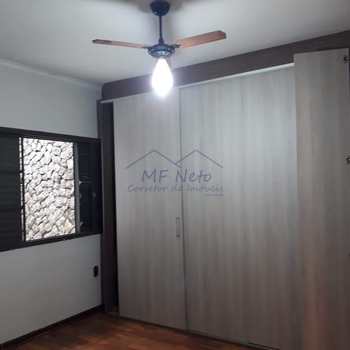 Casa em Pirassununga, bairro Cidade Jardim