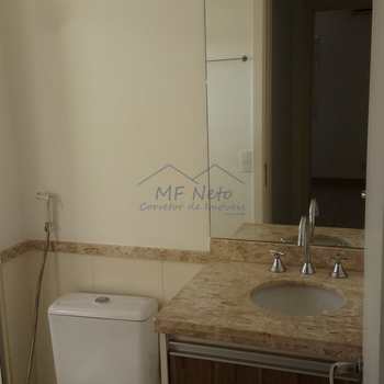 Apartamento em Pirassununga, bairro Residencial Herminia Beck