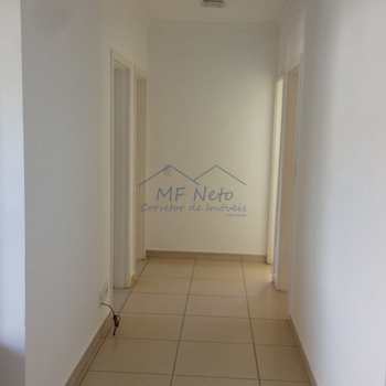 Apartamento em Pirassununga, bairro Residencial Herminia Beck