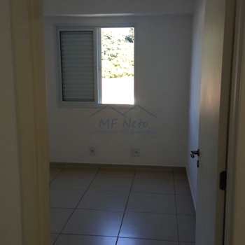 Apartamento em Pirassununga, bairro Residencial Herminia Beck