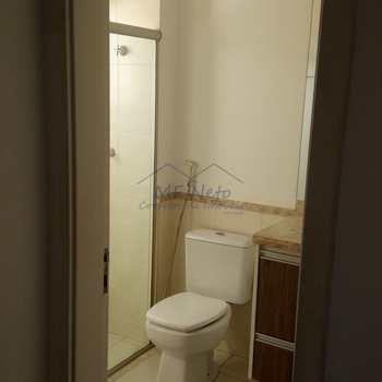 Apartamento em Pirassununga, bairro Residencial Herminia Beck