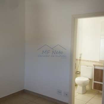 Apartamento em Pirassununga, bairro Residencial Herminia Beck