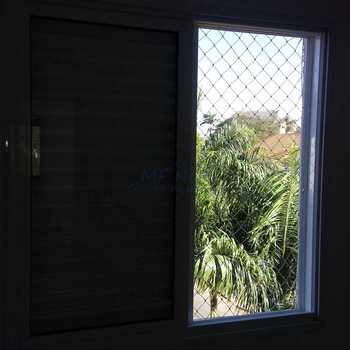 Apartamento em Pirassununga, bairro Residencial Herminia Beck