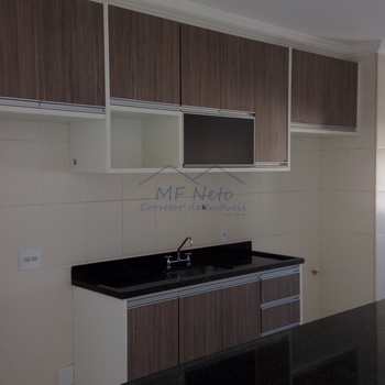 Apartamento em Pirassununga, bairro Residencial Herminia Beck