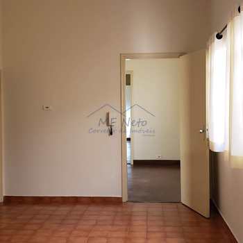 Casa em Pirassununga, bairro Centro