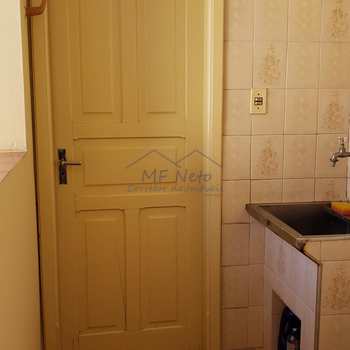 Casa em Pirassununga, bairro Centro