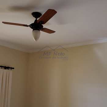 Casa em Pirassununga, bairro Centro