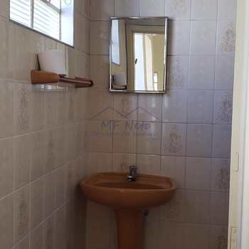 Casa em Pirassununga, bairro Centro