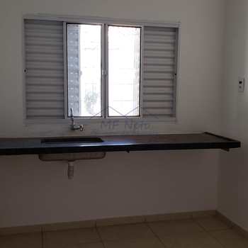 Casa em Pirassununga, bairro Cidade Jardim