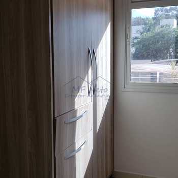 Apartamento em Pirassununga, bairro Residencial Herminia Beck