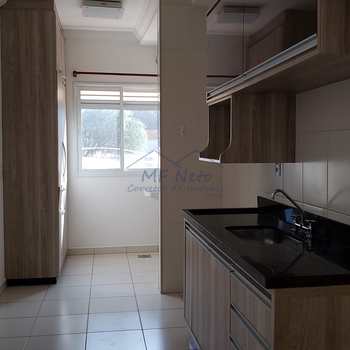 Apartamento em Pirassununga, bairro Residencial Herminia Beck