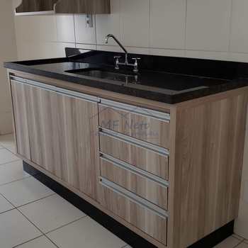 Apartamento em Pirassununga, bairro Residencial Herminia Beck