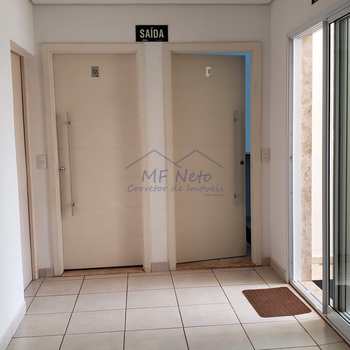 Apartamento em Pirassununga, bairro Residencial Herminia Beck