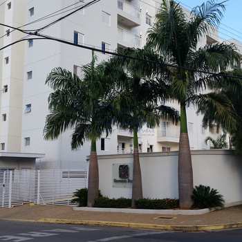 Apartamento em Pirassununga, bairro Residencial Herminia Beck