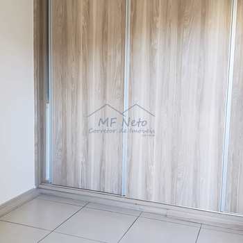 Apartamento em Pirassununga, bairro Residencial Herminia Beck