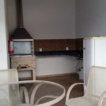 Apartamento em Pirassununga, bairro Residencial Herminia Beck