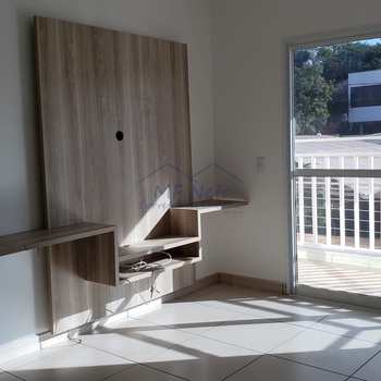 Apartamento em Pirassununga, bairro Residencial Herminia Beck