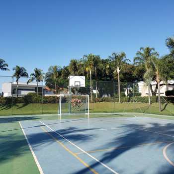 Casa de Condomínio em Pirassununga, bairro Residencial Village de Cidade Jardim